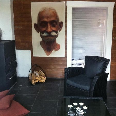 Vintergatans Rum Insjon ภายนอก รูปภาพ